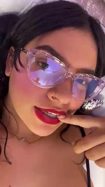 Model - Ambar SM curvy