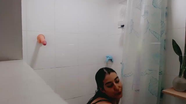 Model - Tathy latina