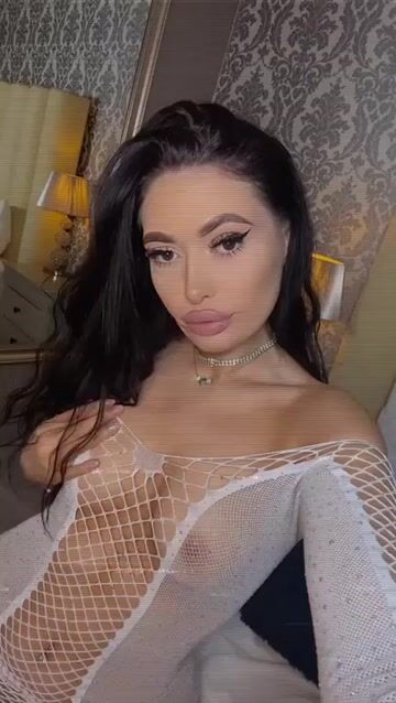 Model - KhloeBanks sweetlips