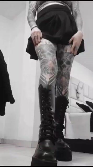 Model - LaurenPadock femdom