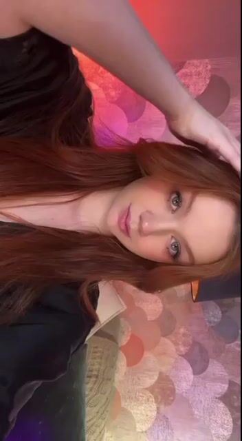 Model - Melissa pussy