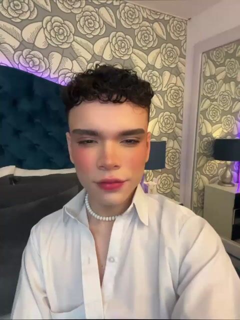 Model - RiwarPark blowjob