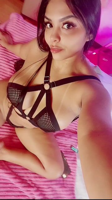 Model - karenn smith bigass