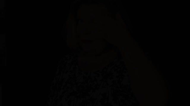 Model - Shannon curvy