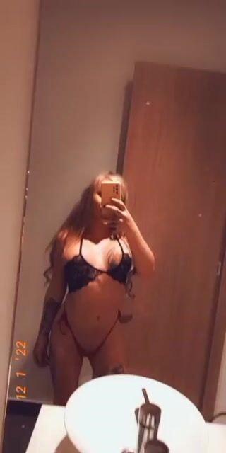 Model - Blondy Hot toys