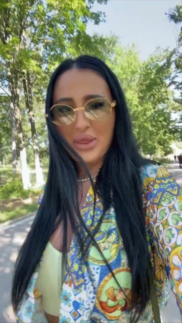 Model - Lisa blowjob