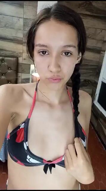 Model - Linda Petite gag