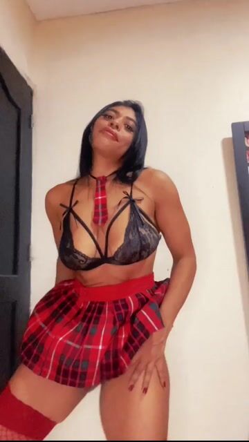 Model - canela heels