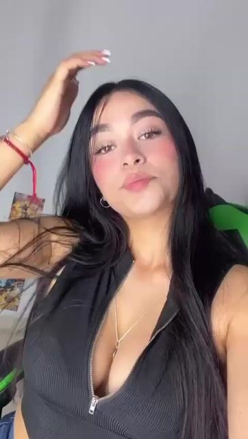 Model - Lexxiee Haze girlfriend