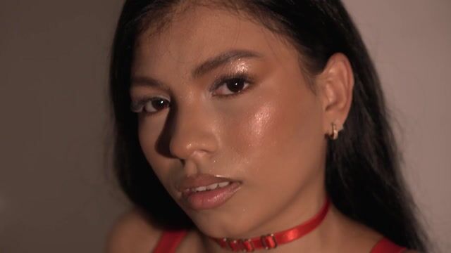 Model - MaiaLopez deepthroat