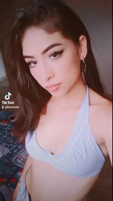 Model - dulce maria latina