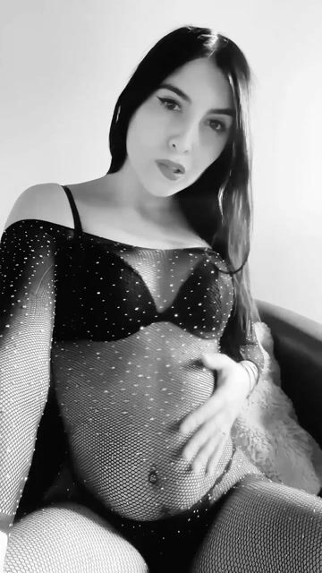 Model - Mira Bloom anal