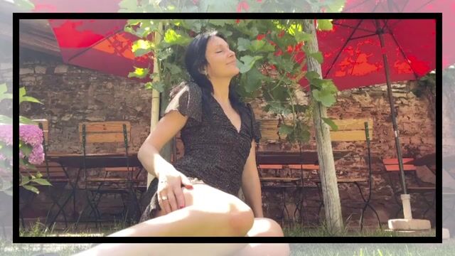 Model - Aphrodite888 shaved