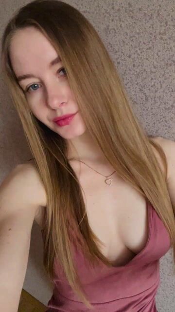 Model - SweetEnigma22 girl