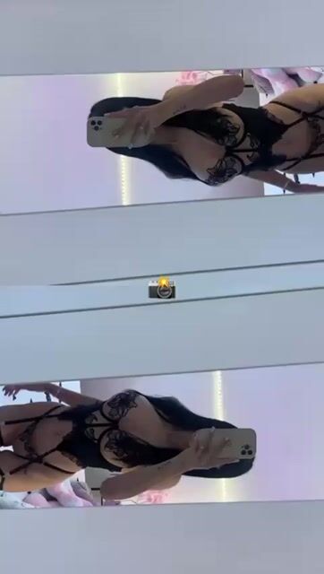 Model - Sophie pornstar