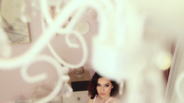 Model - MoniqueHills shaved