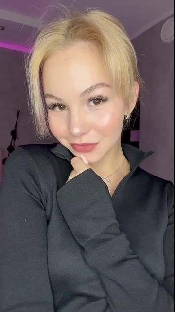 Model - Tracy smalltits