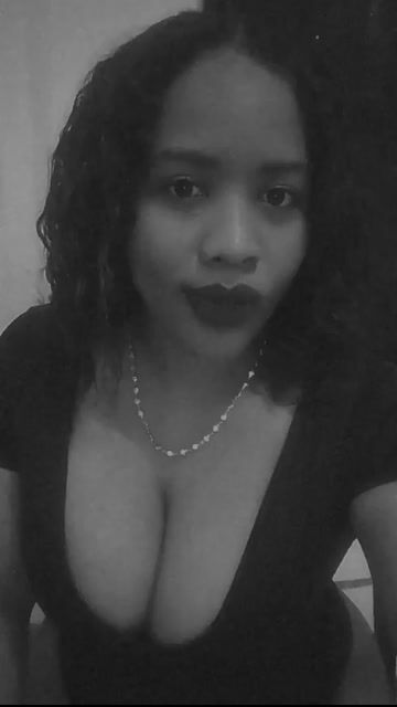 Model - karenen mi sal culogrande