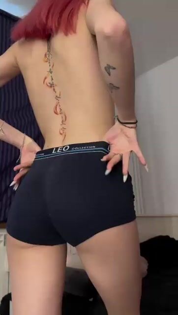 Model - CassieFox footfetish