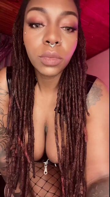 Seductress Medussa curvy Model - Seductress Medussa curvy