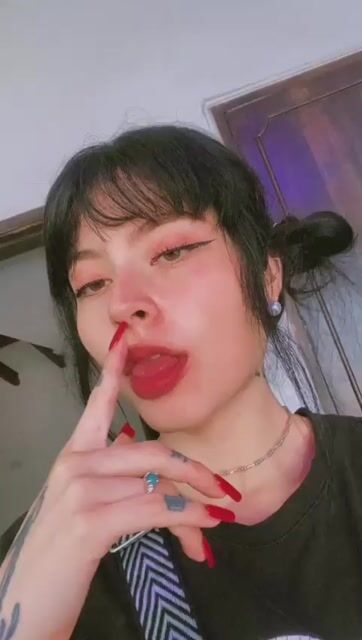 Model - Annie Nasty curvy