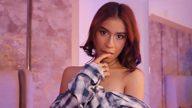 Model - LiaKeller anal