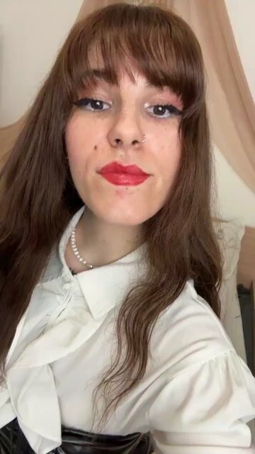 Model - Amelie_Blossom fetish