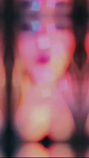 Model - IsabellaRosse sph