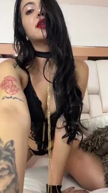 Model - Leila Perez pussy