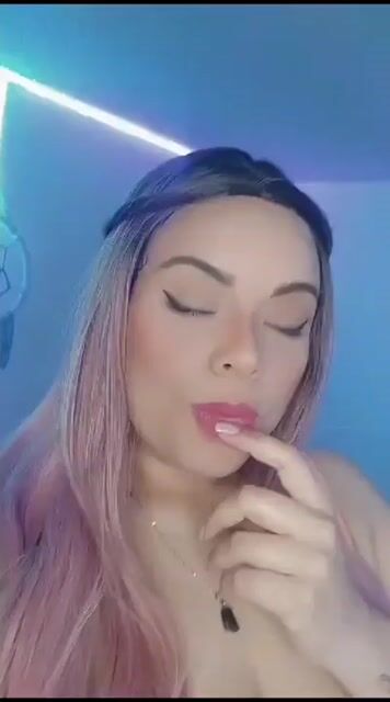 Model - IceCreamGreen milf