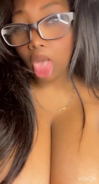 Model - Pretty Brown Sugar kinky