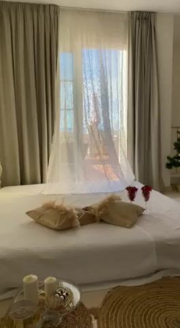 Model - WHITE RABBIT6546 muse