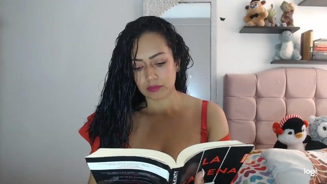 Model - AlejandraPretty sexy