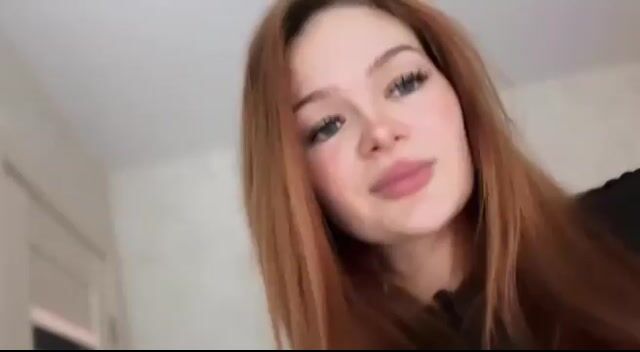 Model - Sonya_Foxx striptease