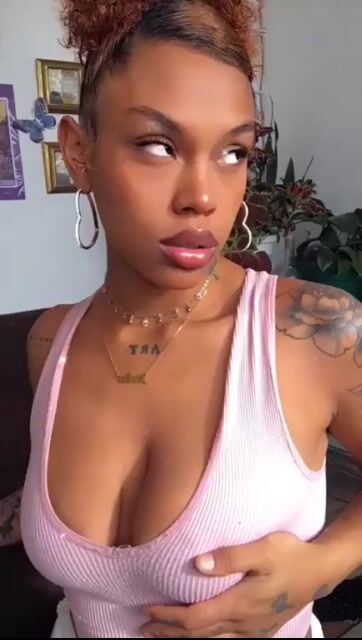 Model - Helliemoore dirty