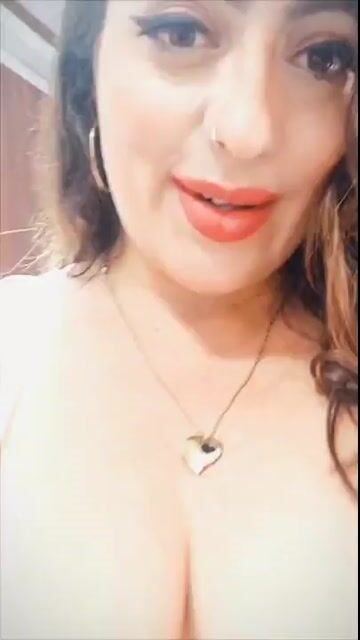 Model - Susan Miller curvy