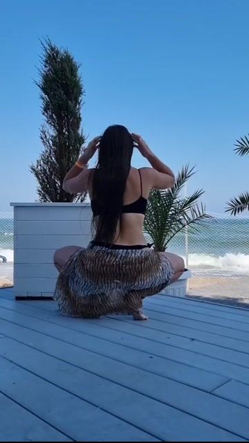 Model - MaryShake twerk