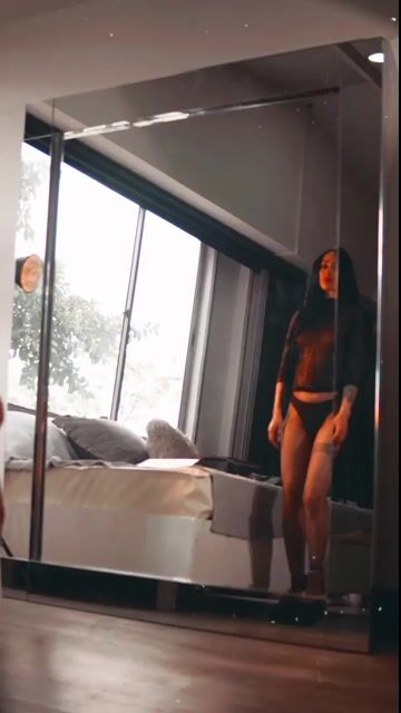 Model - Andrea Valencia squirt