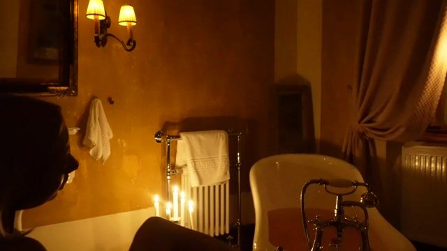 Model - CristinaVinci pantyhose