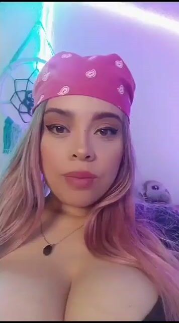 Model - IceCreamGreen dirtytalk