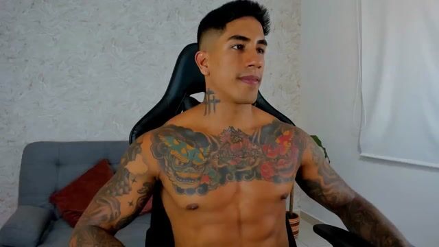 Model - Adan Reilly bigcock