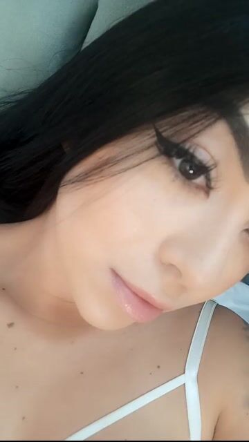 Model - KatiaFerrer blowjob