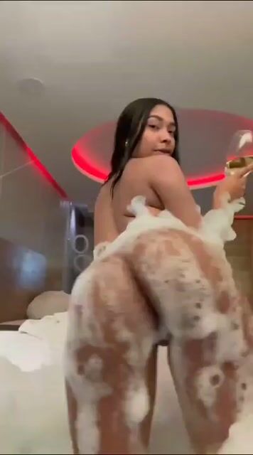 Karol Rojas dildo Model - Karol Rojas dildo