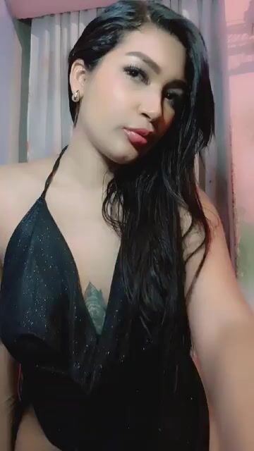 Model - Mia Rosa lesbian