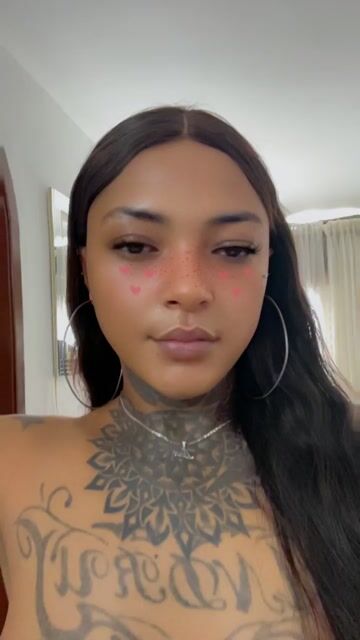 Model - Valentina castro  dildo