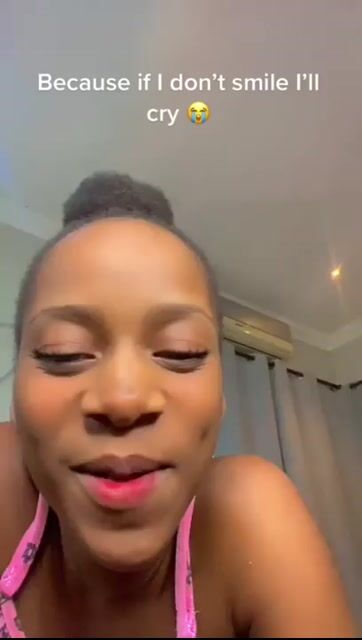 Model - JessieReyez Ebony