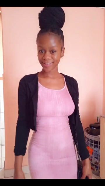 Model - xxTigerlit striptease