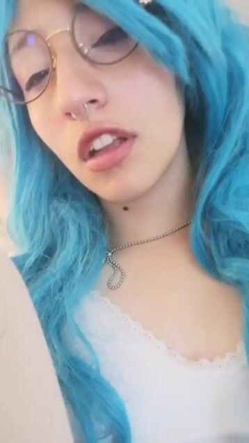 Model - MitsuriKibutsuyi sexy