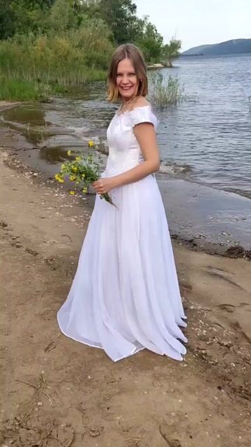 Model - EllaMilf milf