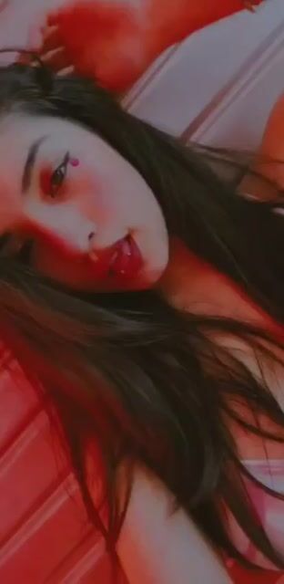 Model - Emma Johnson blowjob